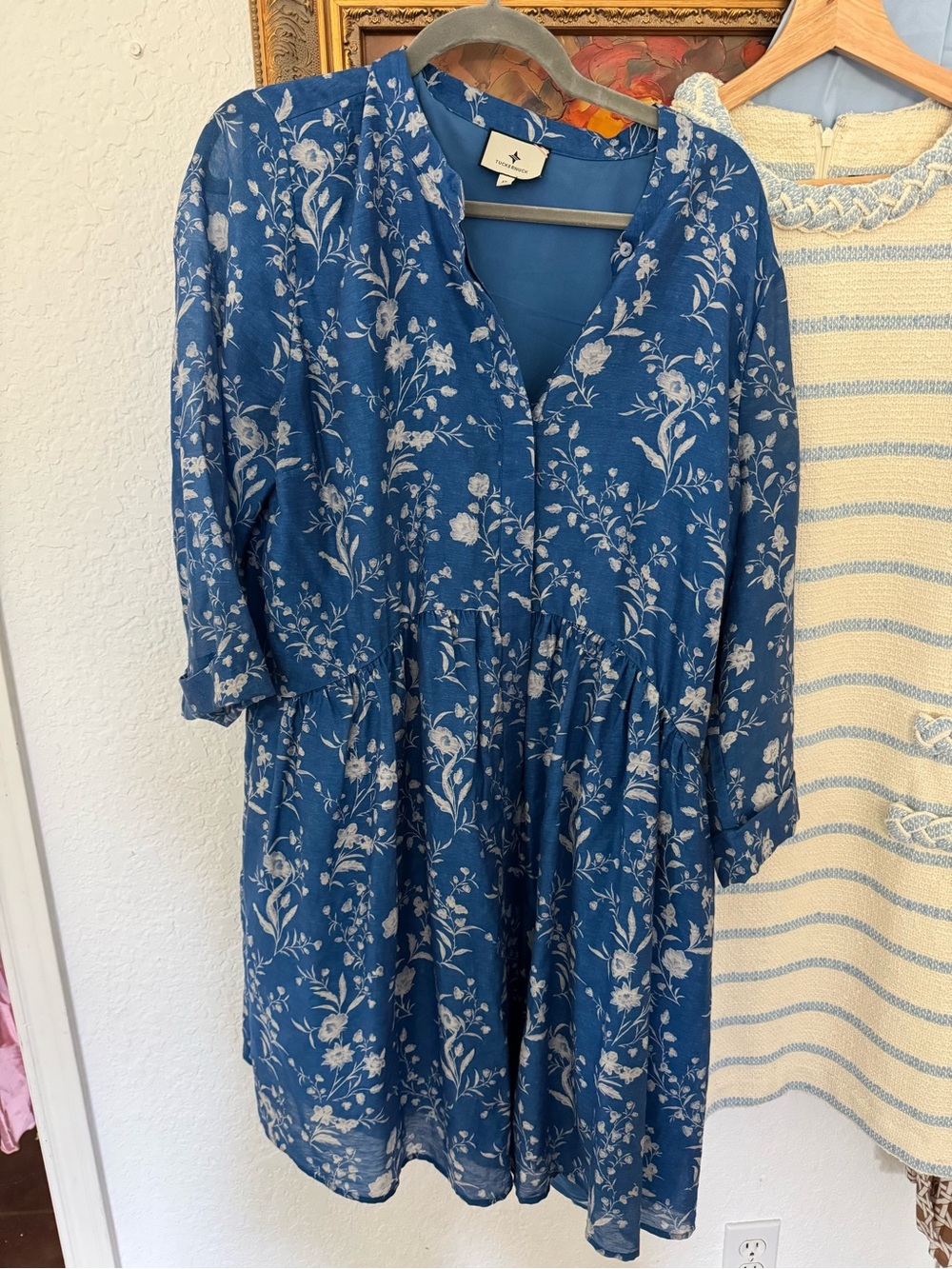 Tuckernuck XL EUC Royal blue and white floral dress